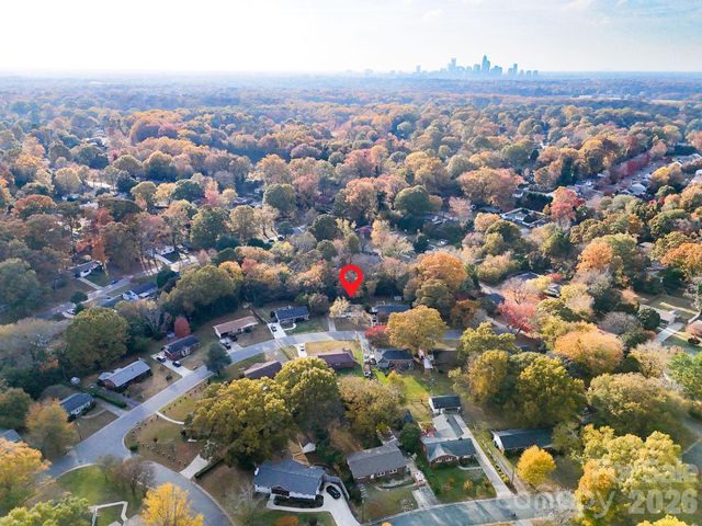 2333 Birchcrest Drive, Charlotte, NC 28205