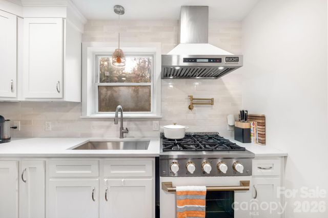 2333 Birchcrest Drive, Charlotte, NC 28205