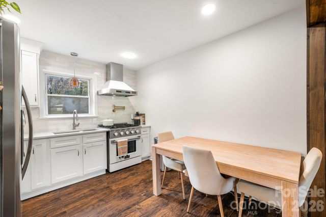 2333 Birchcrest Drive, Charlotte, NC 28205