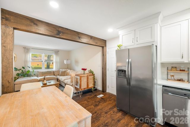 2333 Birchcrest Drive, Charlotte, NC 28205
