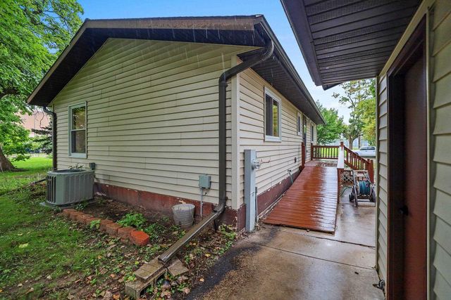816 SMITH STREET, Green Bay, WI 54302