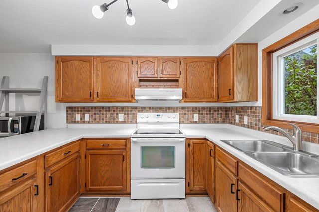 816 SMITH STREET, Green Bay, WI 54302