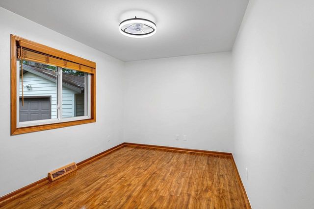 816 SMITH STREET, Green Bay, WI 54302