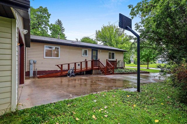 816 SMITH STREET, Green Bay, WI 54302