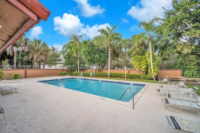 8601 NW 34th Place A208, Sunrise, FL 33351