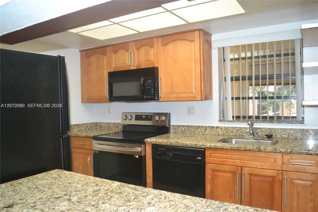 8601 NW 34th Place A208, Sunrise, FL 33351