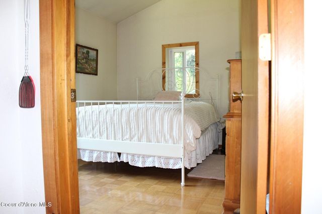 788 Gold Cup Mountain Rd, Priest River, ID 83856