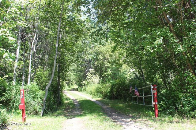 788 Gold Cup Mountain Rd, Priest River, ID 83856