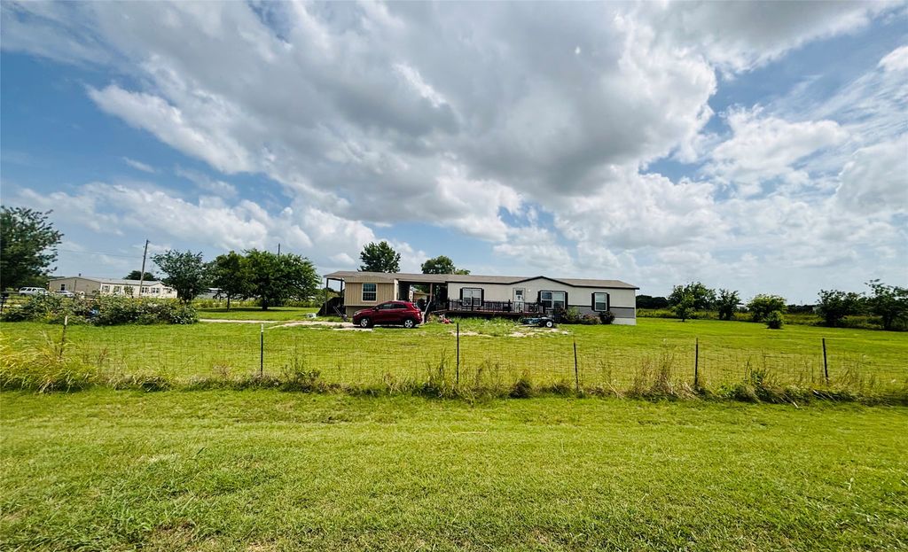 6629 Laurel Lane, Joshua, TX 76058