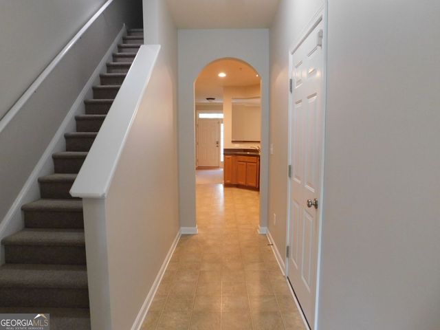 524 Ridge View Crossing, Woodstock, GA 30188