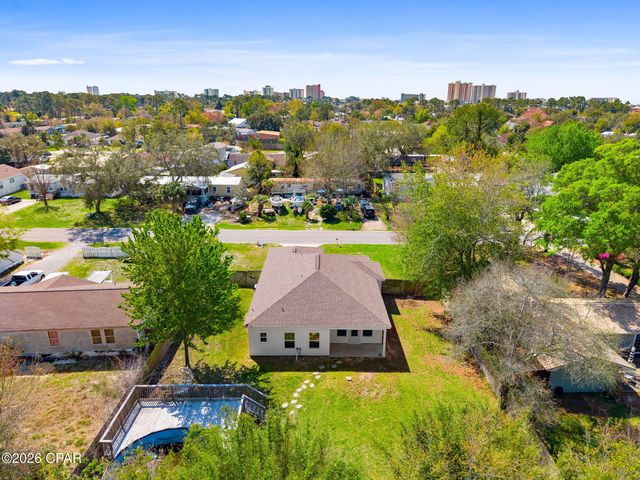 613 Live Oak Lane, Panama City, FL 32408