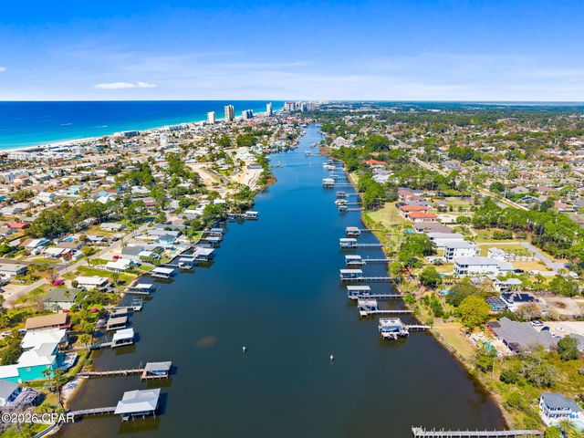 613 Live Oak Lane, Panama City, FL 32408