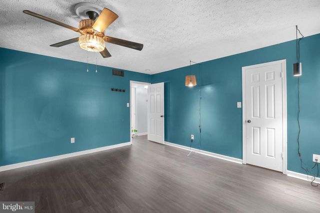 7707 LAKE CIR, Pasadena, MD 21122