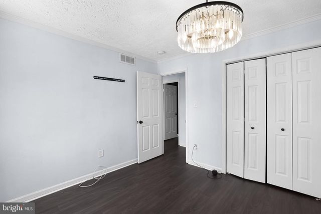 7707 LAKE CIR, Pasadena, MD 21122