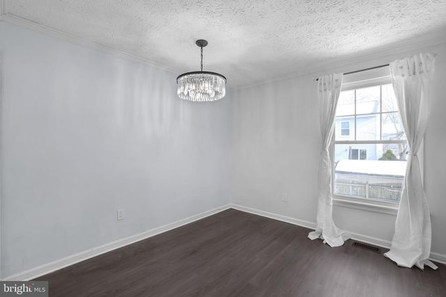 7707 LAKE CIR, Pasadena, MD 21122