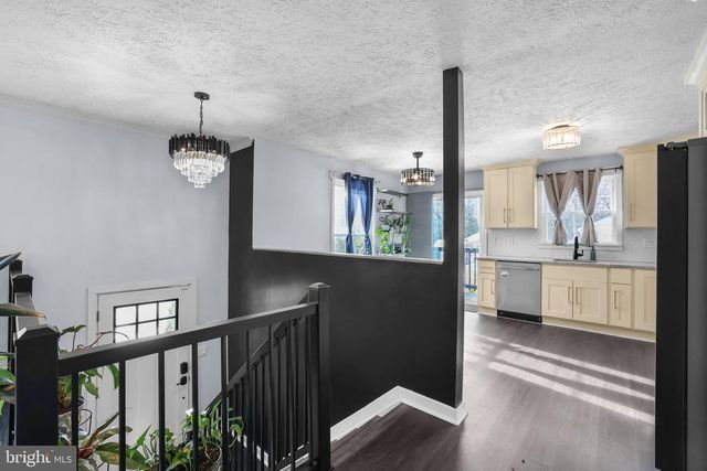 7707 LAKE CIR, Pasadena, MD 21122