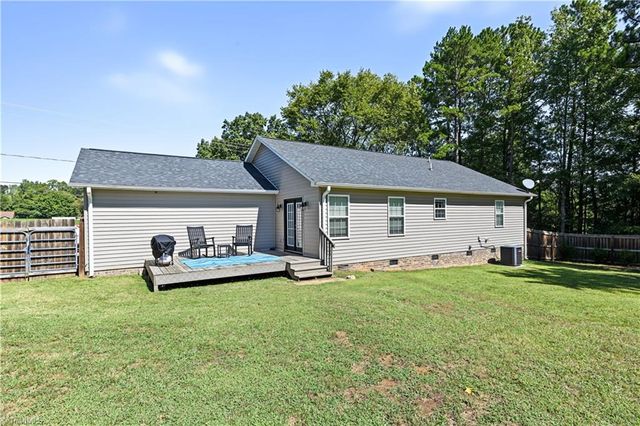 7527 Turnpike Road, Archdale, NC 27263