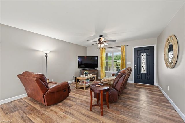 7527 Turnpike Road, Archdale, NC 27263
