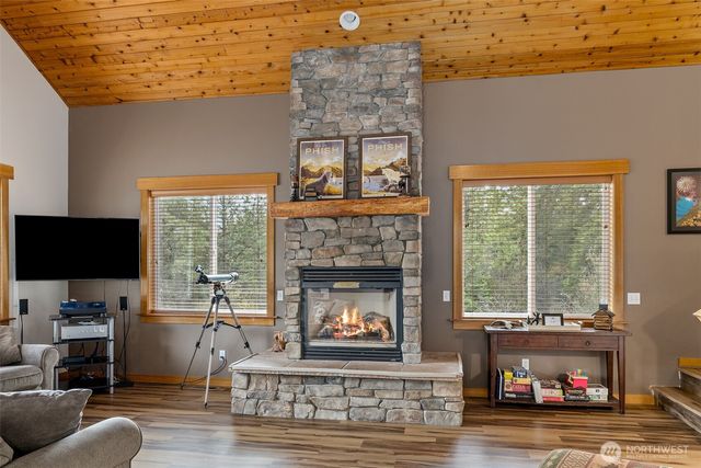 270 Tiger Lily Lane, Ronald, WA 98940
