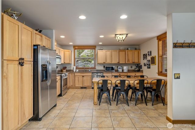270 Tiger Lily Lane, Ronald, WA 98940