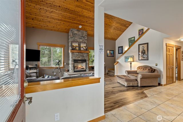 270 Tiger Lily Lane, Ronald, WA 98940