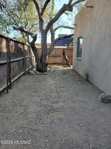 3205 E Glenn Street, Tucson, AZ 85716