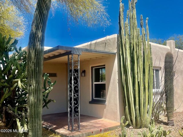 3205 E Glenn Street, Tucson, AZ 85716