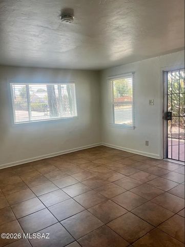 3205 E Glenn Street, Tucson, AZ 85716