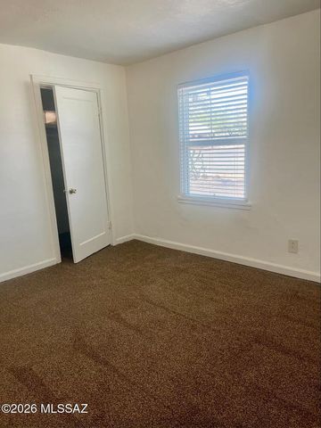 3205 E Glenn Street, Tucson, AZ 85716