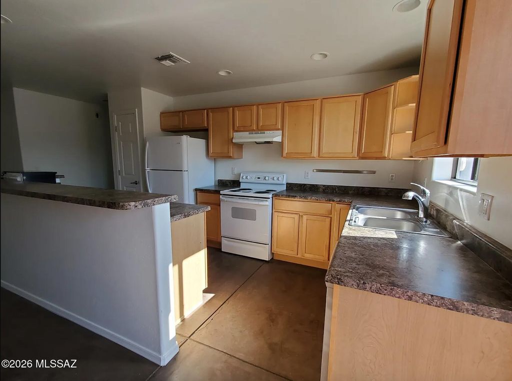 3205 E Glenn Street, Tucson, AZ 85716