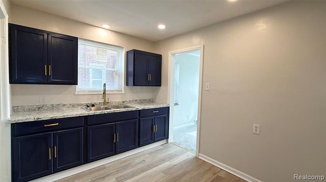 10521 Mckinney Street, Detroit, MI 48224