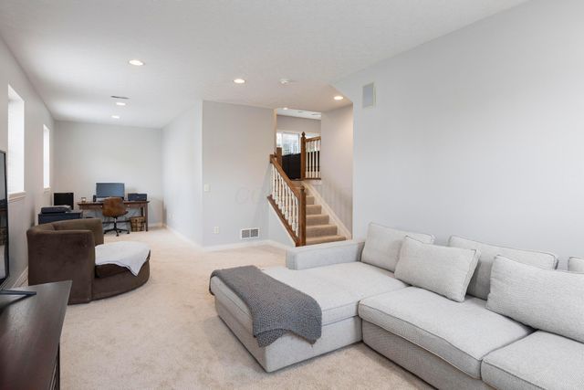 8951 Grate Park Square, New Albany, OH 43054