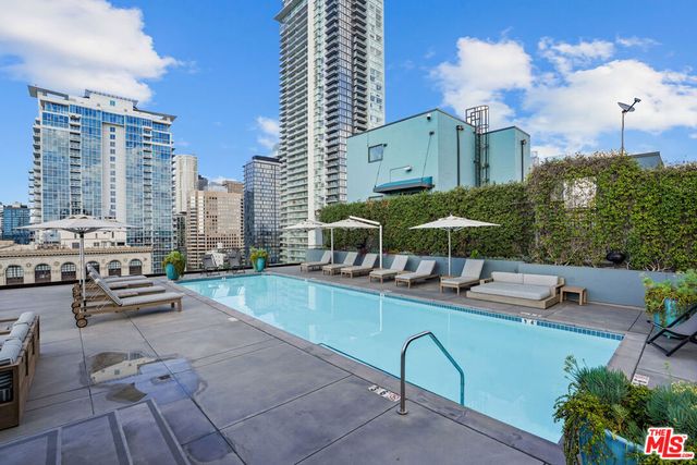 849 S Broadway 403, Los Angeles, CA 90014