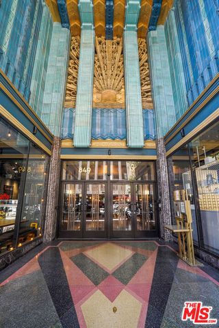 849 S Broadway 403, Los Angeles, CA 90014