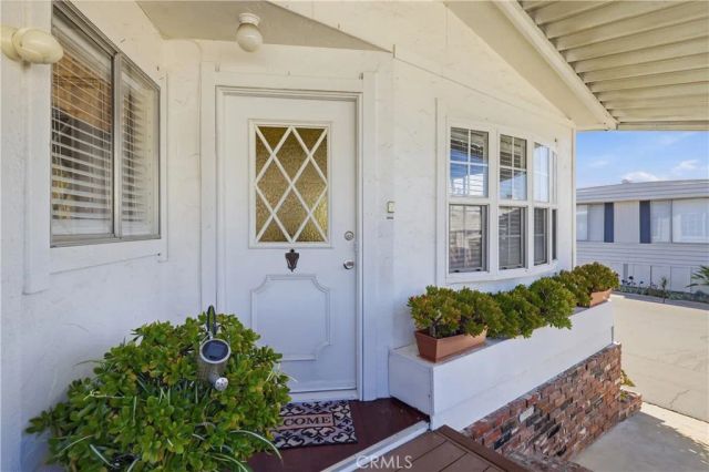 23301 Ridge Route 179, Laguna Hills, CA 92653