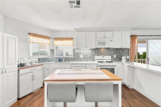 23301 Ridge Route 179, Laguna Hills, CA 92653
