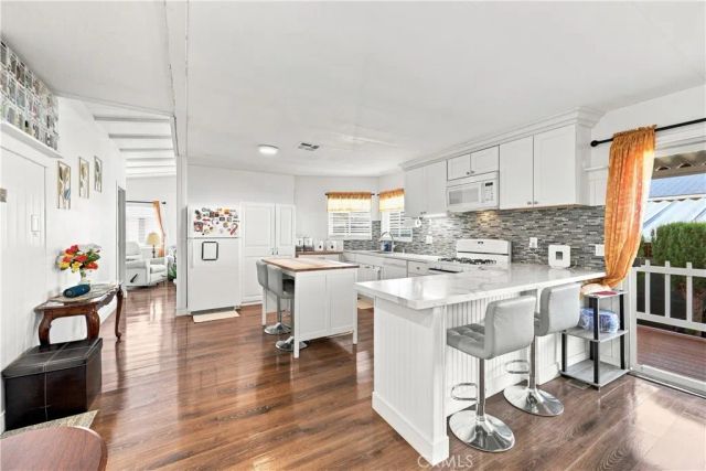 23301 Ridge Route 179, Laguna Hills, CA 92653