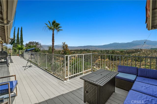 27830 Hemet Street, Hemet, CA 92544