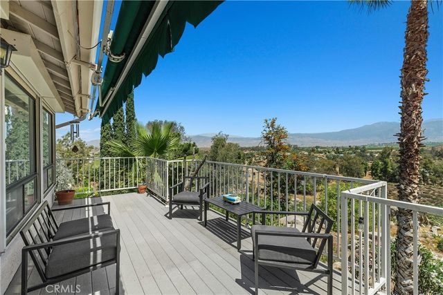 27830 Hemet Street, Hemet, CA 92544