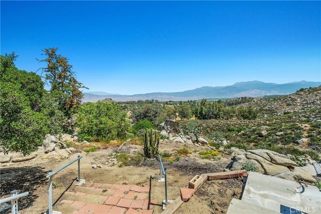 27830 Hemet Street, Hemet, CA 92544