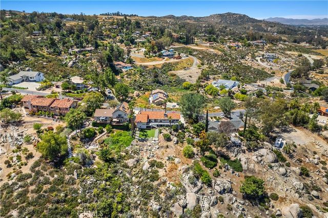 27830 Hemet Street, Hemet, CA 92544