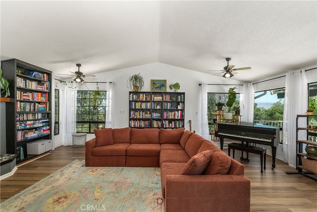 27830 Hemet Street, Hemet, CA 92544