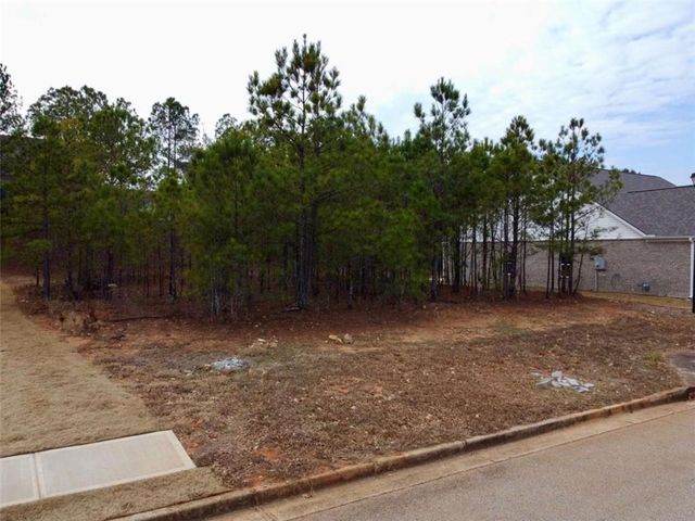 835 Crossroads Ct, Social Circle, GA 30025