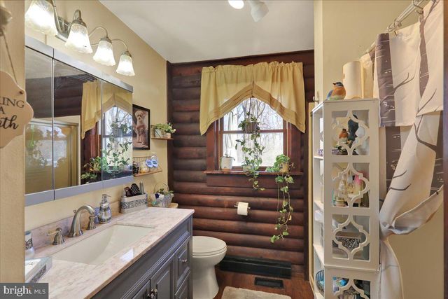 31 BROAD AX PASS, Morgantown, PA 19543