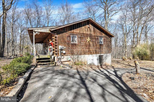 31 BROAD AX PASS, Morgantown, PA 19543