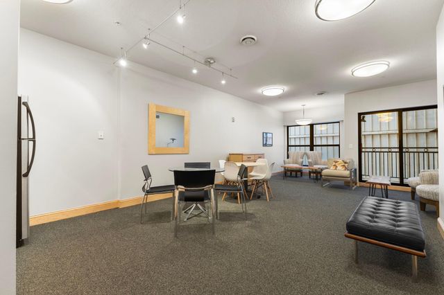 270 4th Street E 203, Saint Paul, MN 55101