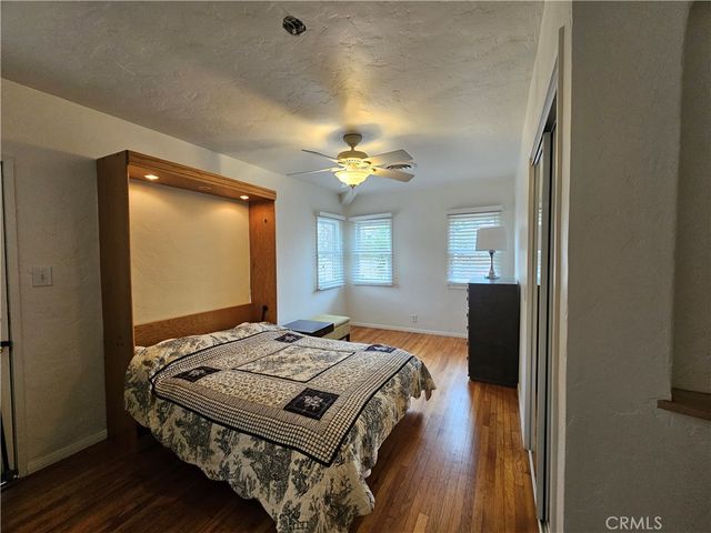 5703 Beck Avenue, North Hollywood, CA 91601