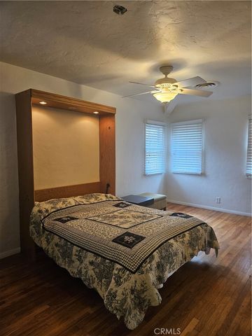 5703 Beck Avenue, North Hollywood, CA 91601
