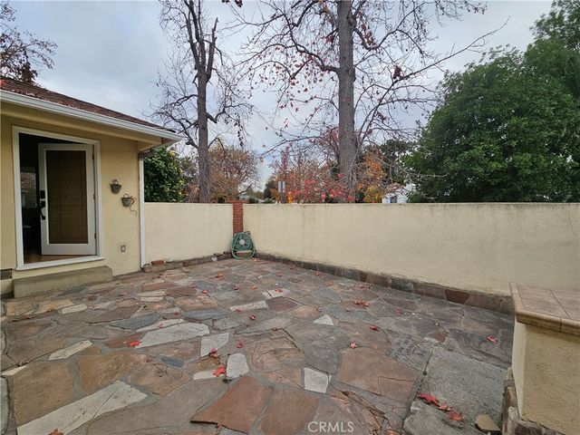 5703 Beck Avenue, North Hollywood, CA 91601