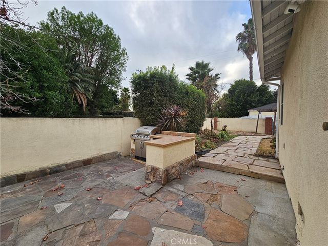 5703 Beck Avenue, North Hollywood, CA 91601